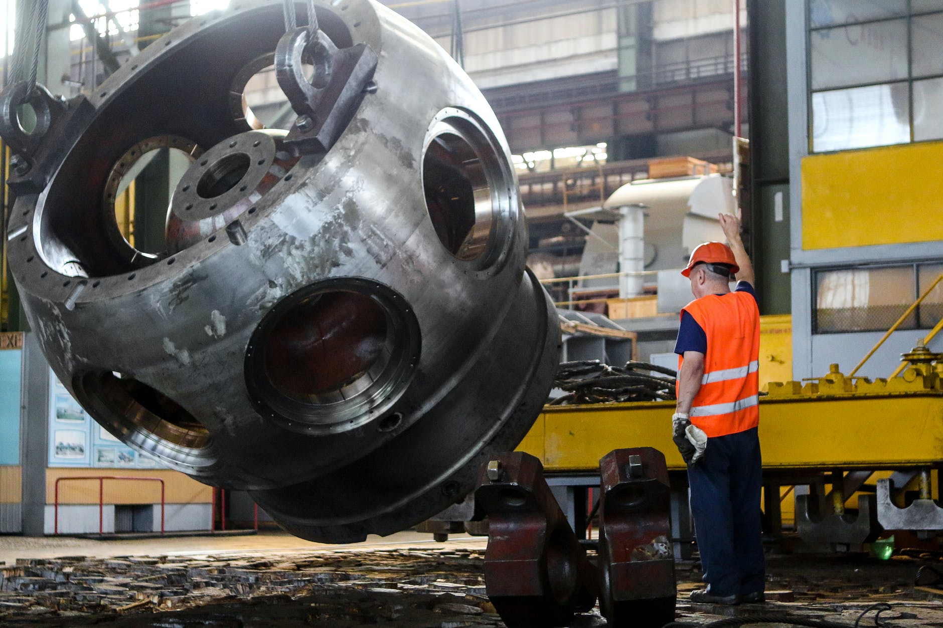 Dicas de gestão financeira na obra: Invista em manutenção preventiva dos equipamentos